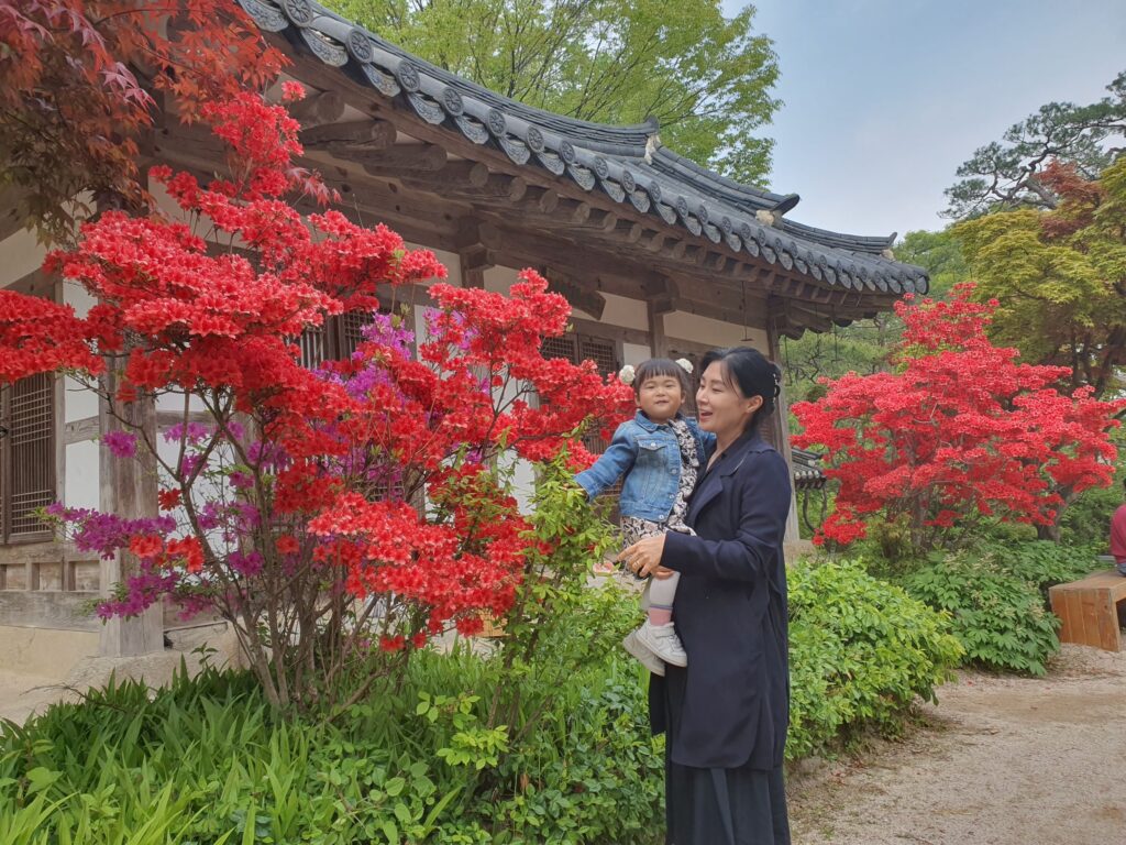 Baby with mom's photo at Nak Seon Jae hanok-style Korean restaurant