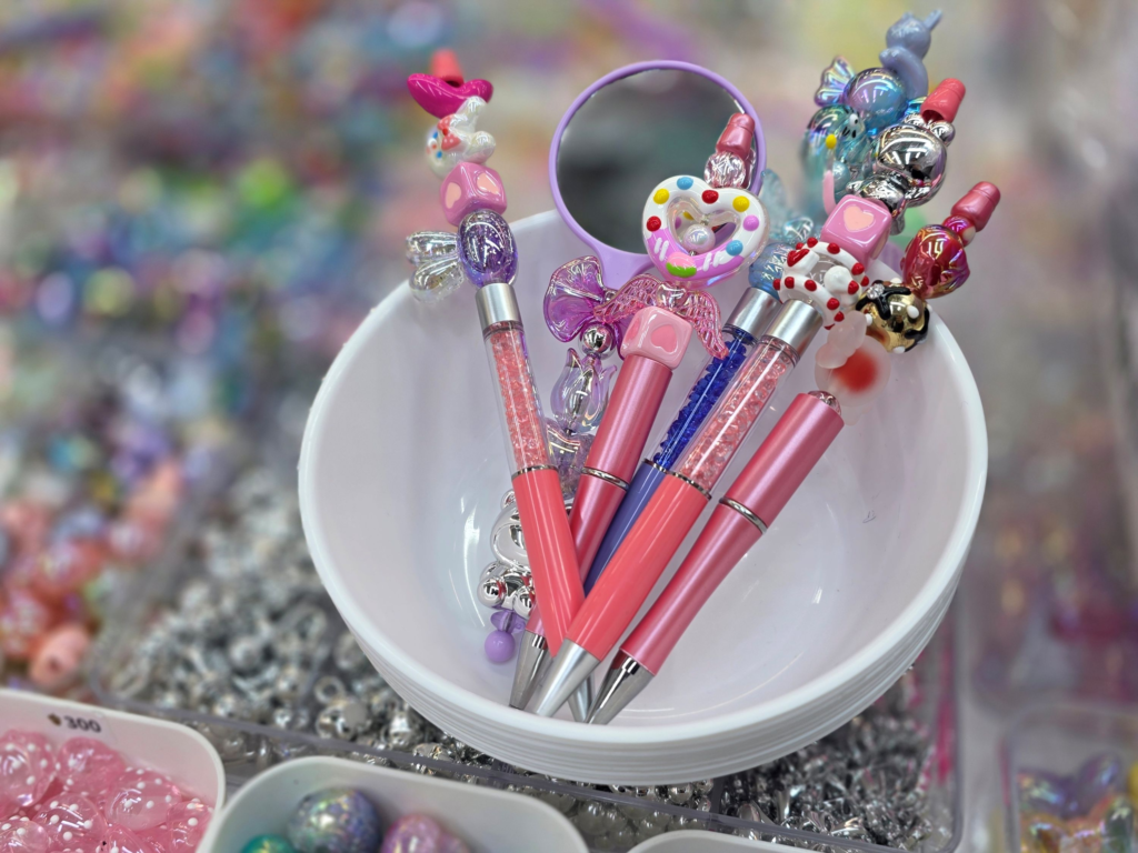 Assorted cute accessories for DIY pen decoration projects