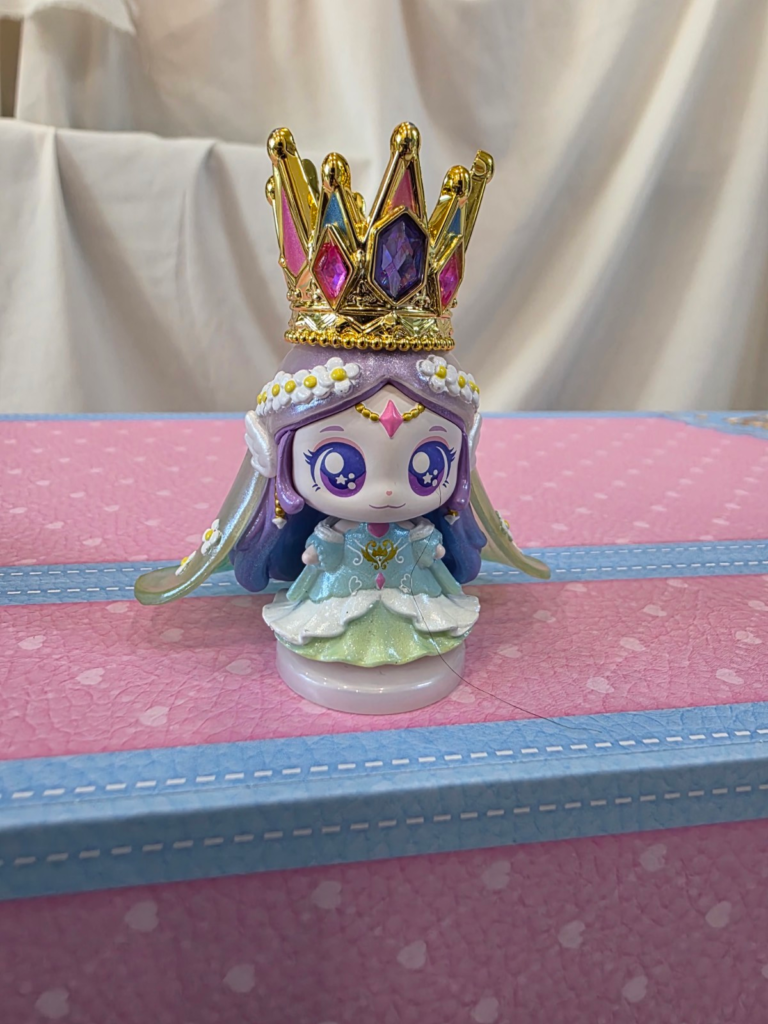 DianaPing character from Teenieping toy figure