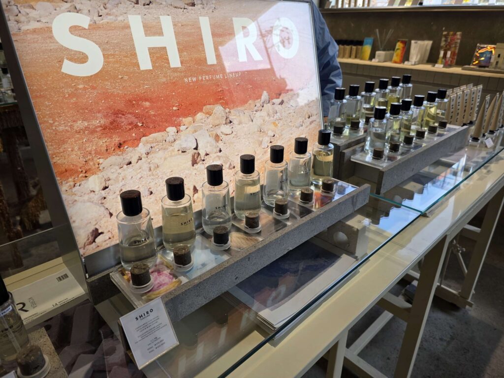 shiro perfume display at shiro seongsu store