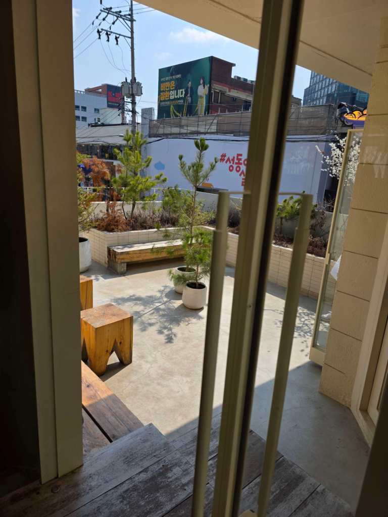 clean design inside shiro seongsu shop