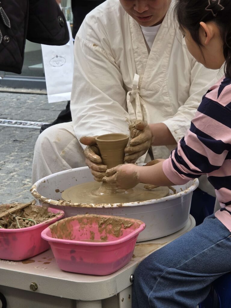 insadong pottery experience at ssamziegil